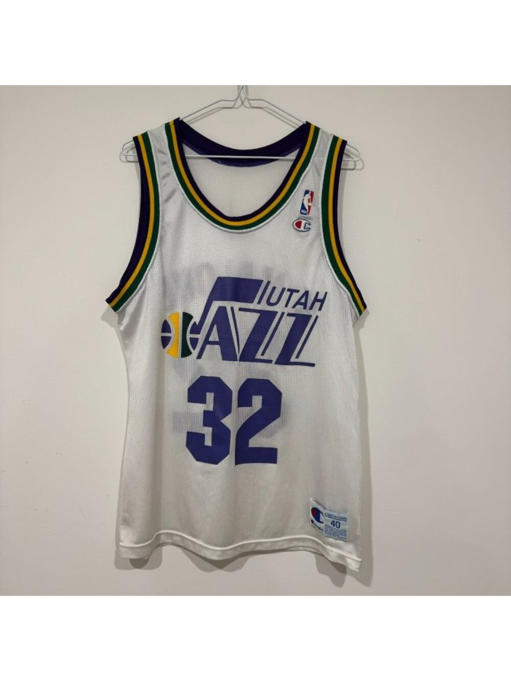Vintage 1990s Karl Malone Utah Jazz NBA Champion Jersey Size 40 White